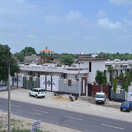 Modi Resort And Garden Chhapar Luaran gambar